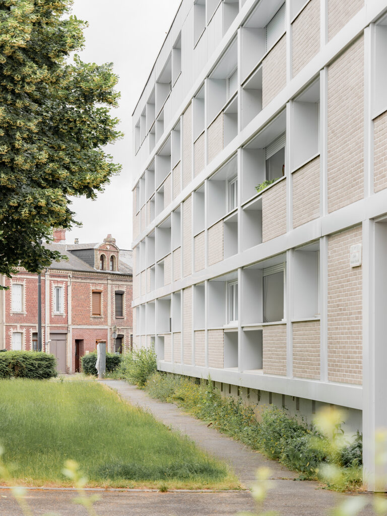 litotes_247_web_n-grosmonds_facade_trame