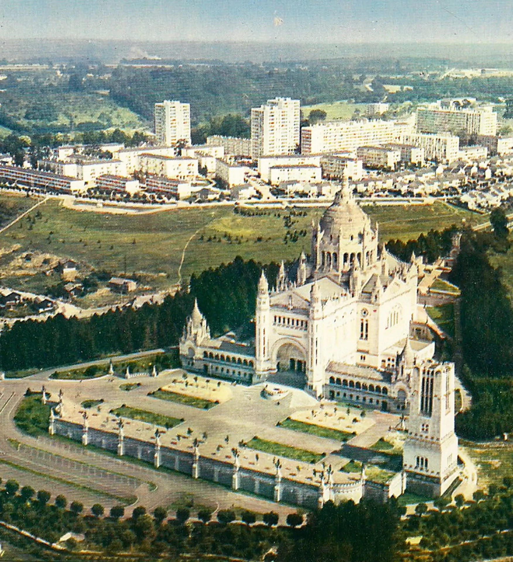Aménagement des espaces publics du quartier NPNRU de Hauteville