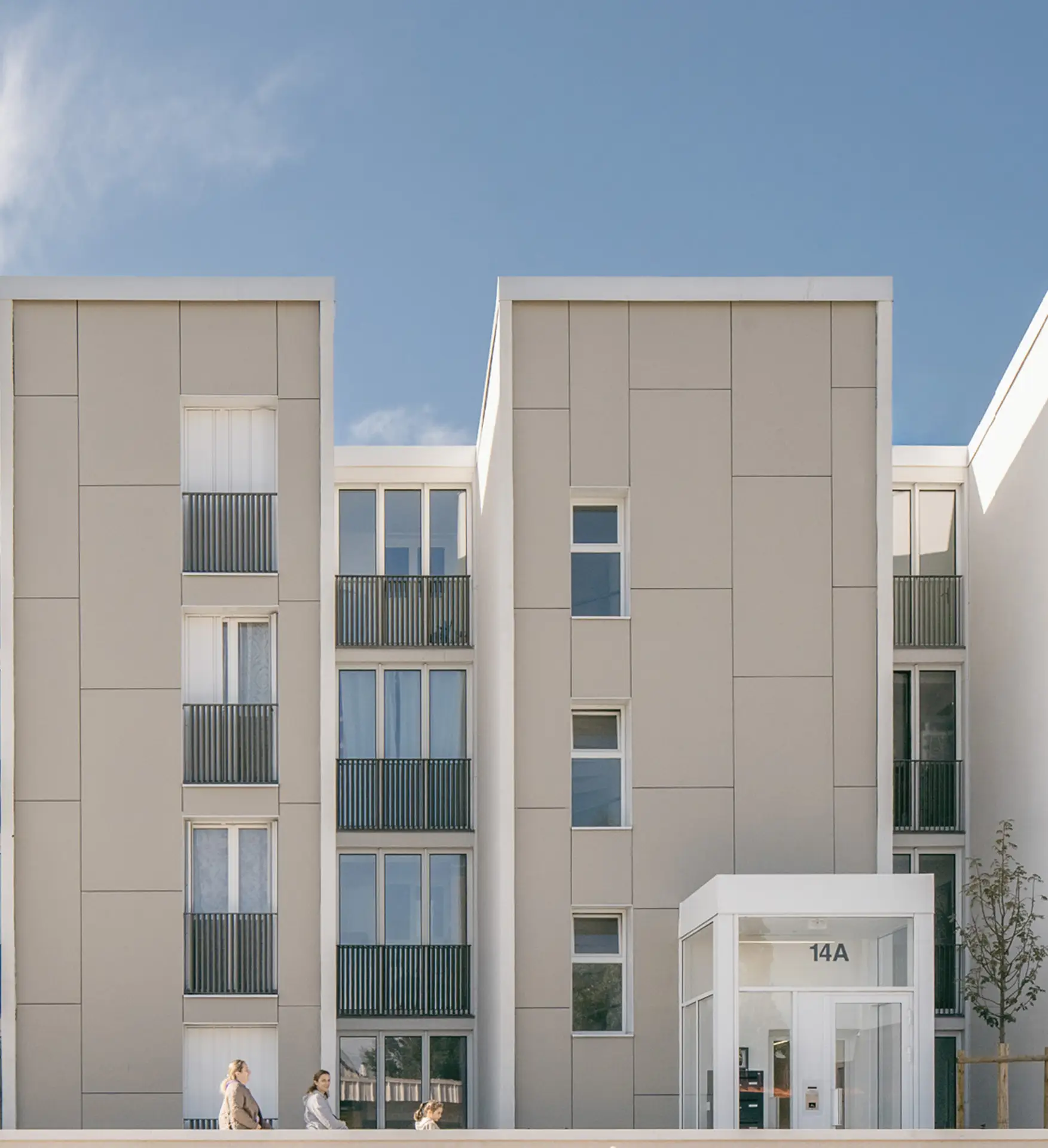 Démolition partielle, restructuration lourde et réhabilitation en site occupé de 88 logements, Conflans Sainte-Honorine