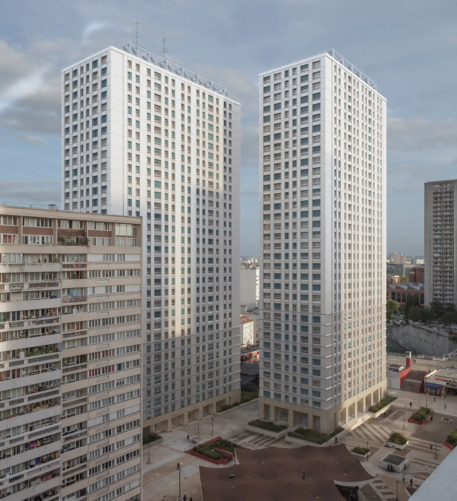Réhabilitation des tours Anvers et Londres. Paris Habitat