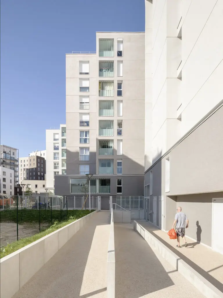 li_web_226_romainville_restructuration_rampe