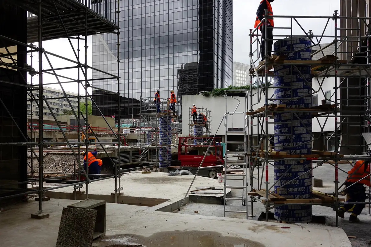 litotes_148_chantier_poteaux-beton