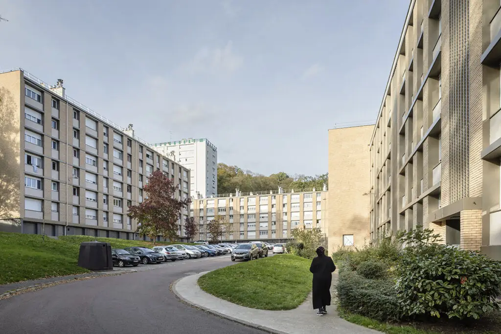 litotes_242_jussieu_accès_parking_general