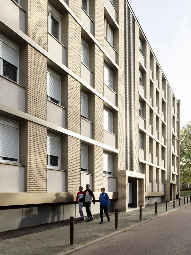 litotes_242_jussieu_facade_V